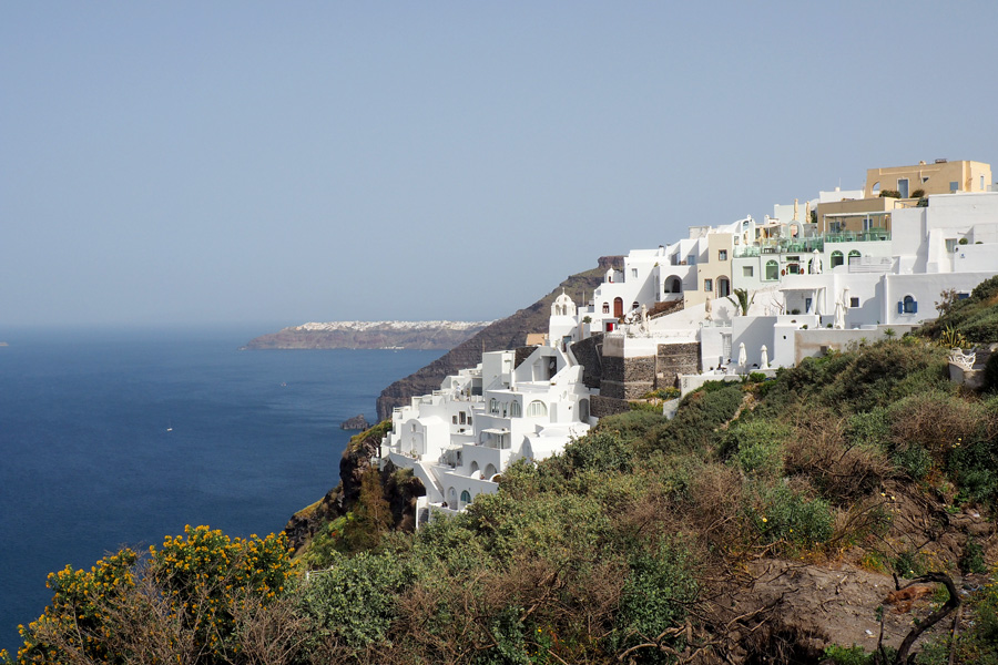 Thira sloping to the Sea